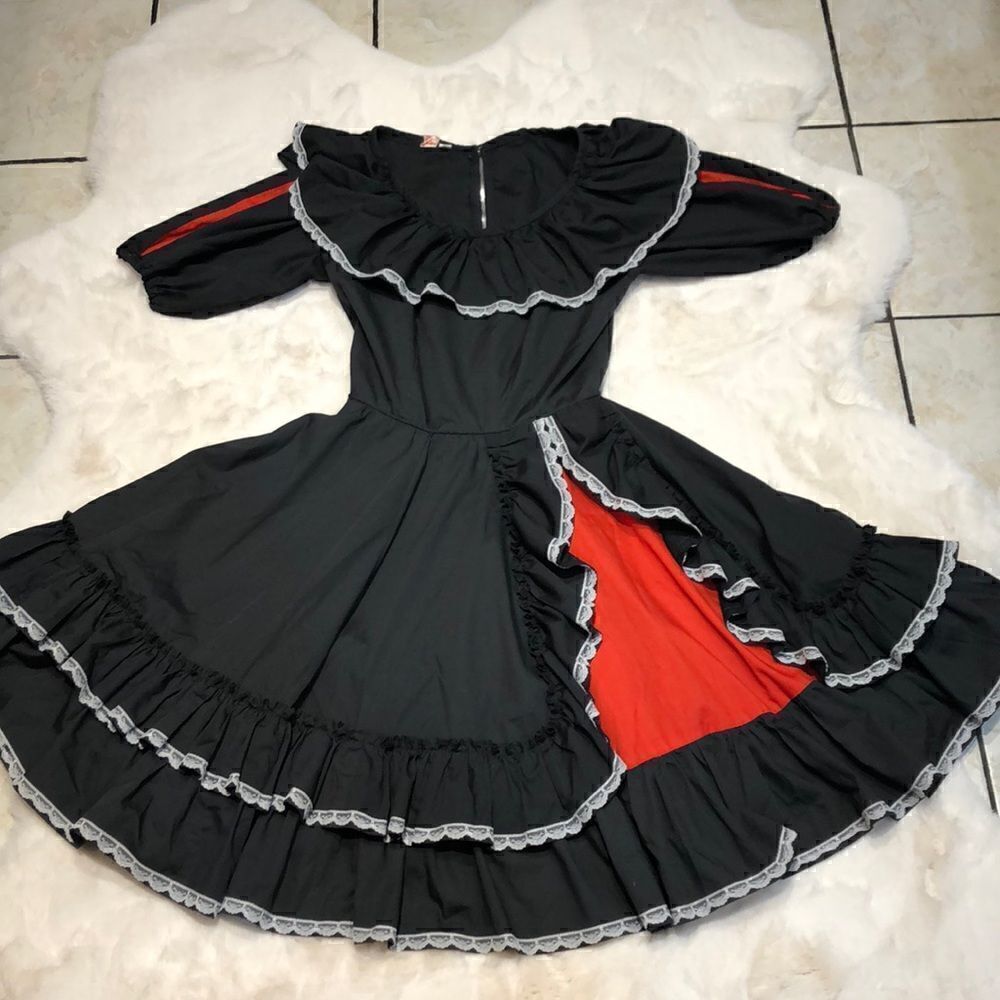 Vintage The Lamont Line dress. Lace trimming ruffle fall rounded dress